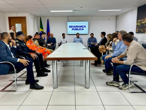 Prefeitos e forças de segurança discutem estratégias de combate à criminalidade no Vale do Aço