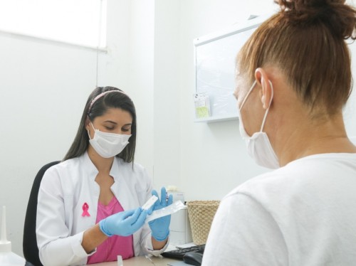 Fabriciano realiza ações de prevenção ao câncer de mama 