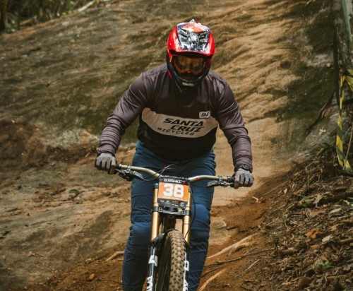 Ipatinga celebra conquistas no Mineiro de Downhill