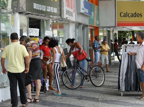 Comércio do Vale do Aço terá horário especial de Natal 